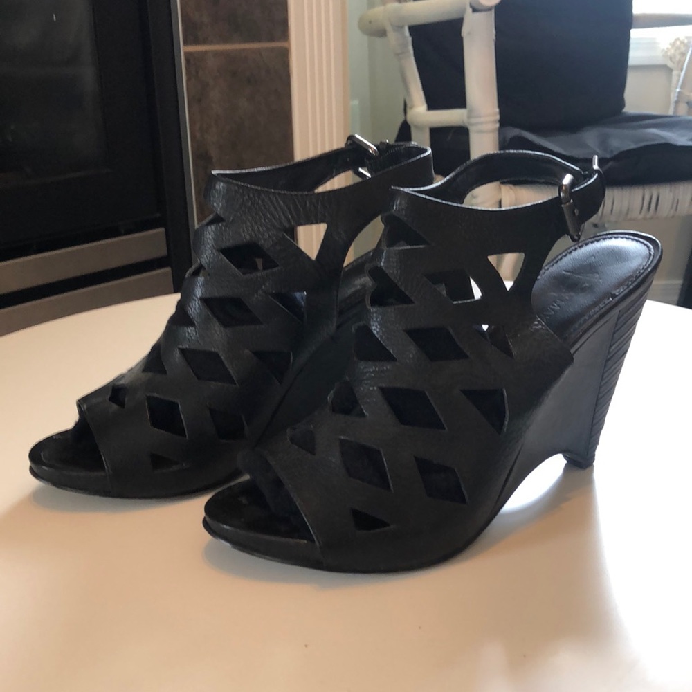 Vintage genuine leather sandals size 8